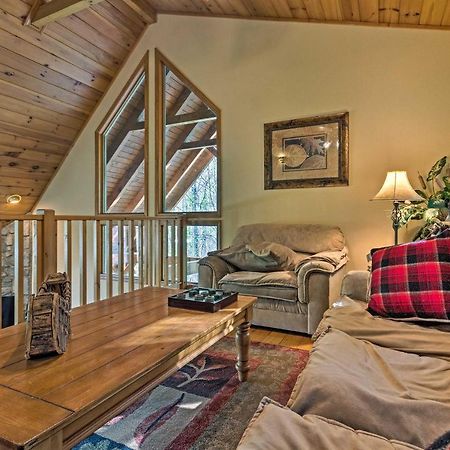 Spacious Maggie Valley Cabin With Hot Tub And Mtn View Exterior photo