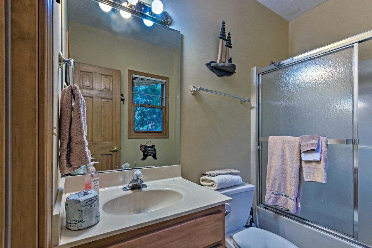 Spacious Maggie Valley Cabin With Hot Tub And Mtn View Exterior photo
